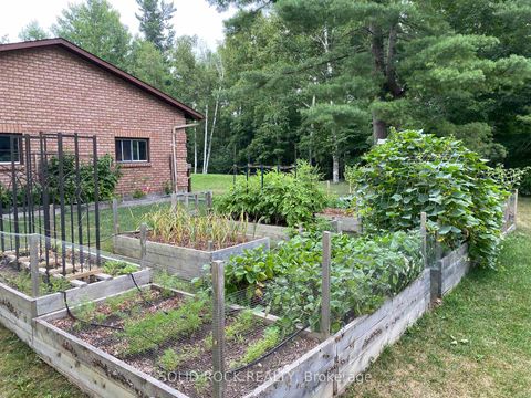 Photo 33 at 113 Goodwood Crescent, Beckwith Twp, Beckwith