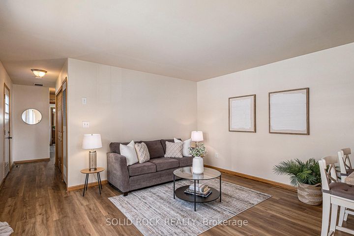 Photo 4 at 65 Vanier Road, Nepean (Industrial Park), Ottawa