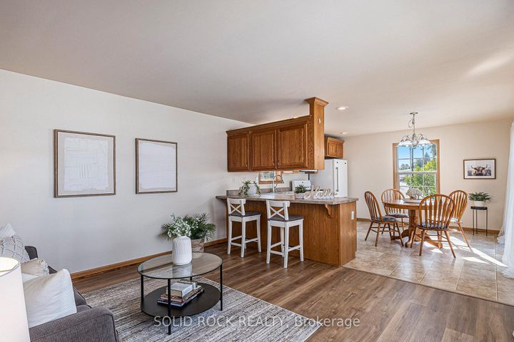 Photo 6 at 65 Vanier Road, Nepean (Industrial Park), Ottawa