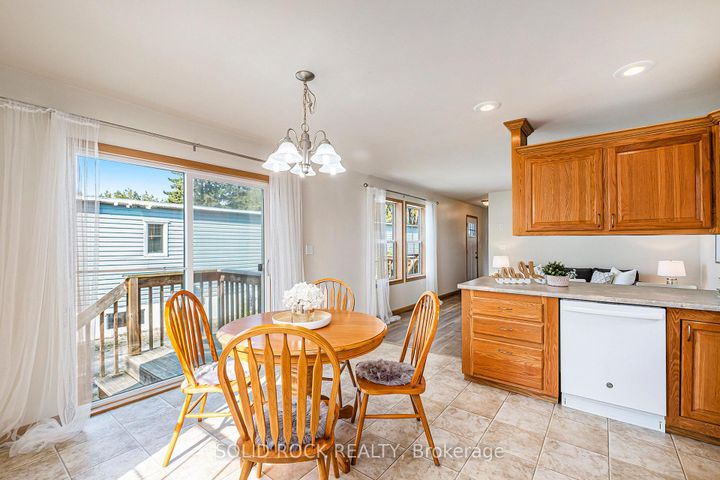 Photo 8 at 65 Vanier Road, Nepean (Industrial Park), Ottawa