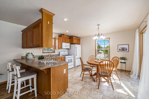 Photo 9 at 65 Vanier Road, Nepean (Industrial Park), Ottawa