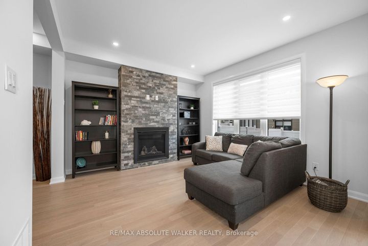 Photo 4 at 21 Fossa Terrace N, Nepean (Half Moon Bay), Ottawa
