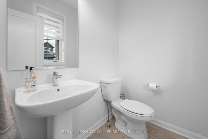Photo 12 at 21 Fossa Terrace N, Nepean (Half Moon Bay), Ottawa