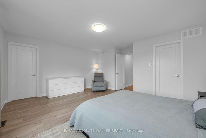 Photo 15 at 21 Fossa Terrace N, Nepean (Half Moon Bay), Ottawa