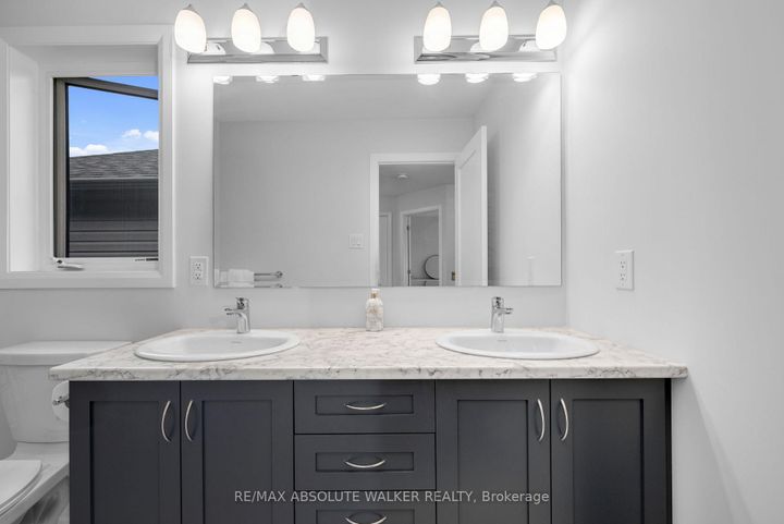 Photo 23 at 21 Fossa Terrace N, Nepean (Half Moon Bay), Ottawa