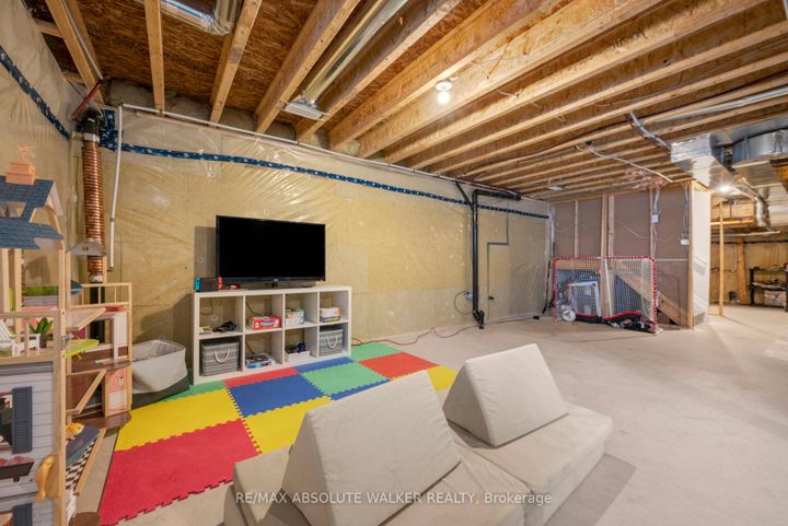 Photo 27 at 21 Fossa Terrace N, Nepean (Half Moon Bay), Ottawa