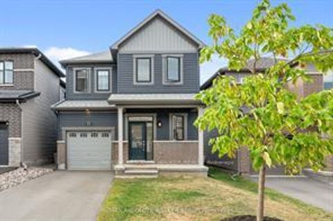 Photo 31 at 21 Fossa Terrace N, Nepean (Half Moon Bay), Ottawa