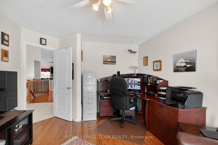 Photo 8 at 26 Settlers Ridge Way, Nepean (Longfields), Ottawa