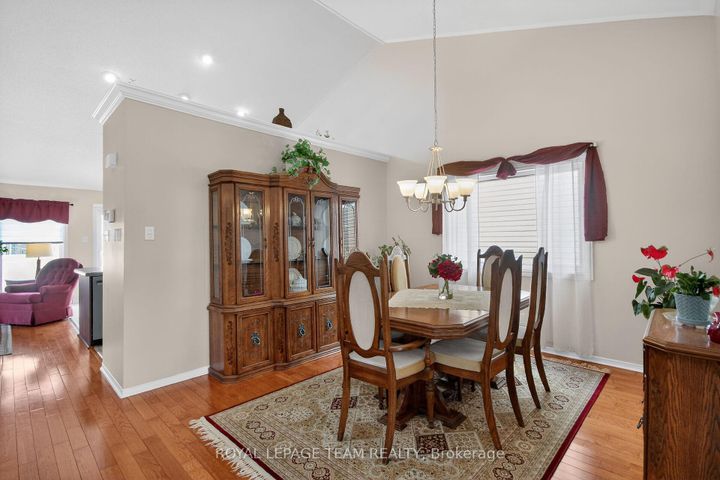 Photo 9 at 26 Settlers Ridge Way, Nepean (Longfields), Ottawa