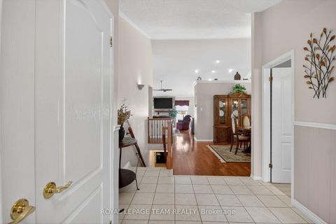 Photo 5 at 26 Settlers Ridge Way, Nepean (Longfields), Ottawa