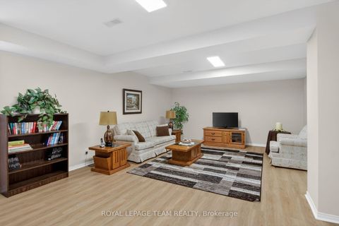 Photo 33 at 26 Settlers Ridge Way, Nepean (Longfields), Ottawa