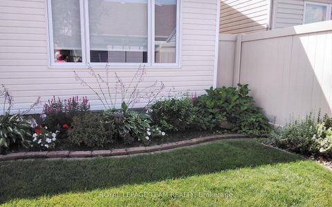 Photo 45 at 26 Settlers Ridge Way, Nepean (Longfields), Ottawa