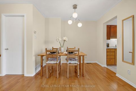 Photo 12 at 48 JACKMAN Terrace, Katimavik, Kanata