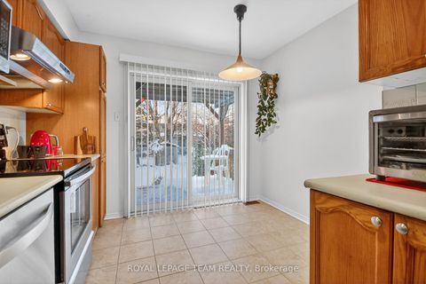 Photo 17 at 48 JACKMAN Terrace, Katimavik, Kanata