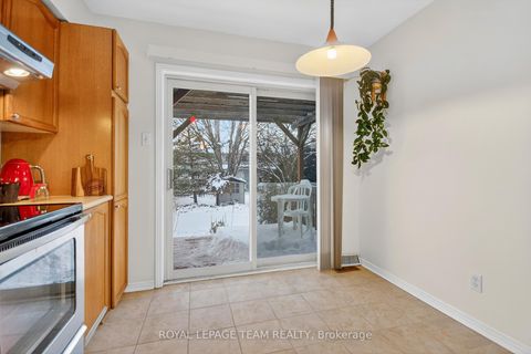 Photo 18 at 48 JACKMAN Terrace, Katimavik, Kanata