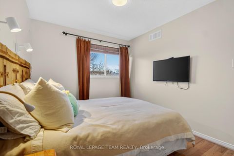 Photo 33 at 48 JACKMAN Terrace, Katimavik, Kanata