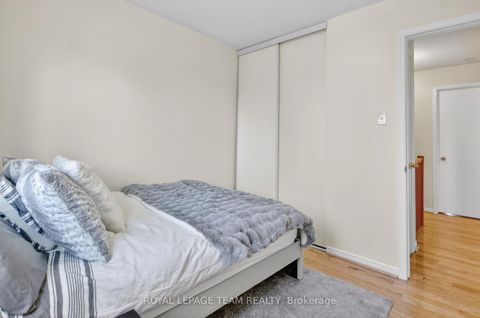 Photo 36 at 48 JACKMAN Terrace, Katimavik, Kanata