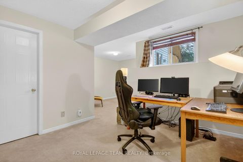 Photo 38 at 48 JACKMAN Terrace, Katimavik, Kanata