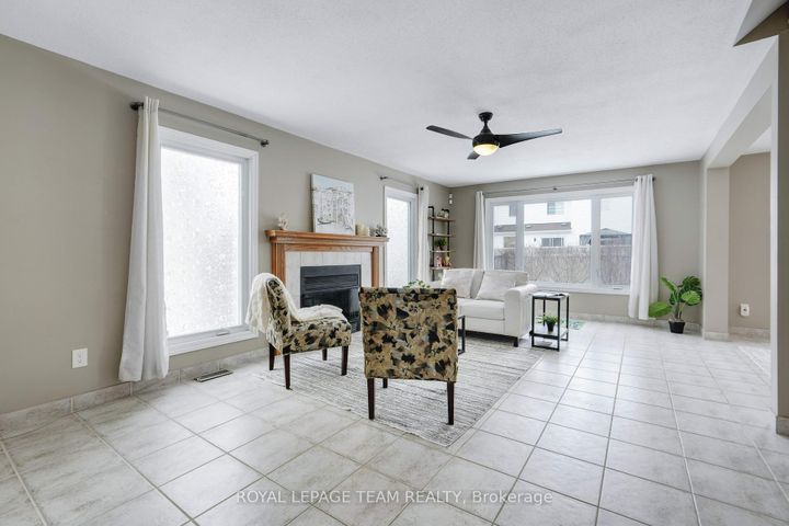 Photo 4 at 49 Vesta Street, Nepean (Cedargrove/Fraserdale), Ottawa