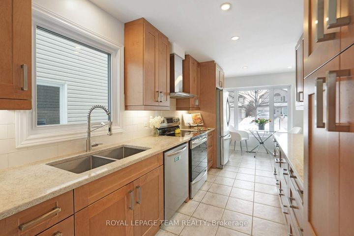 Photo 8 at 49 Vesta Street, Nepean (Cedargrove/Fraserdale), Ottawa