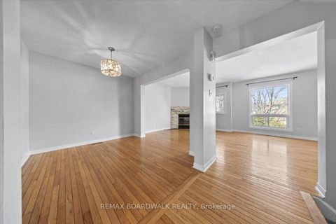 Photo 11 at 1513 Thurlow Street, Fallingbrook/Ridgemount, Orleans