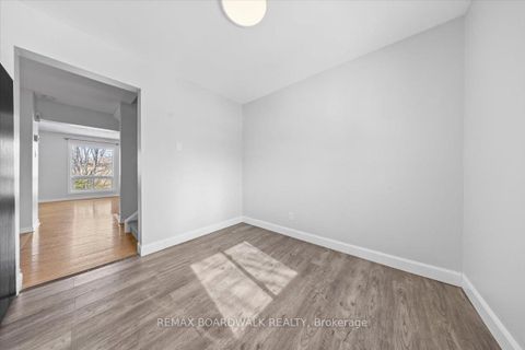 Photo 13 at 1513 Thurlow Street, Fallingbrook/Ridgemount, Orleans