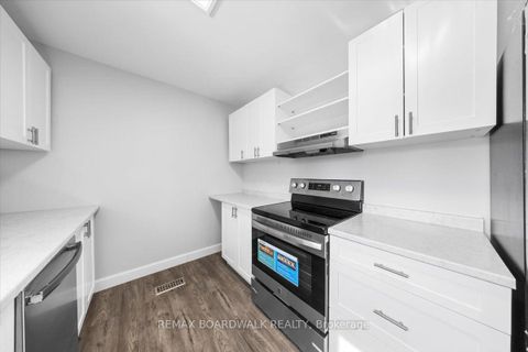 Photo 17 at 1513 Thurlow Street, Fallingbrook/Ridgemount, Orleans