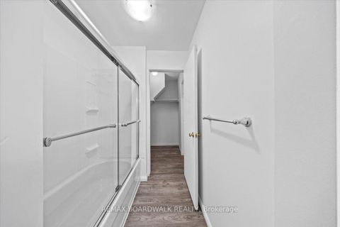 Photo 34 at 1513 Thurlow Street, Fallingbrook/Ridgemount, Orleans