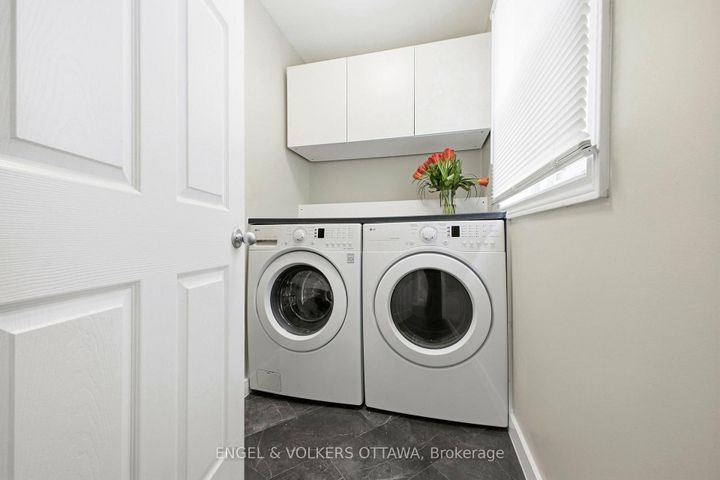 Photo 21 at 14 Gamma Court, Nepean (Heritage Park), Ottawa