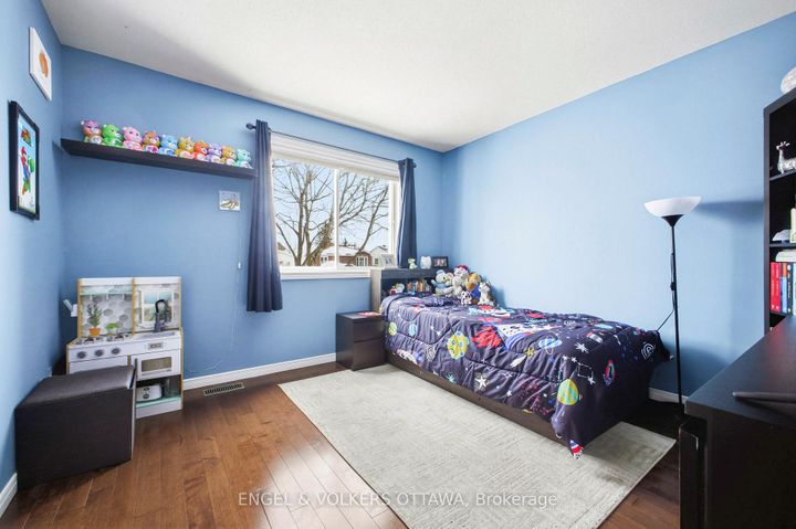 Photo 22 at 14 Gamma Court, Nepean (Heritage Park), Ottawa