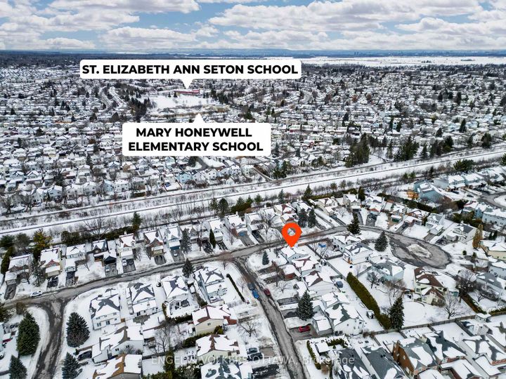 Photo 30 at 14 Gamma Court, Nepean (Heritage Park), Ottawa