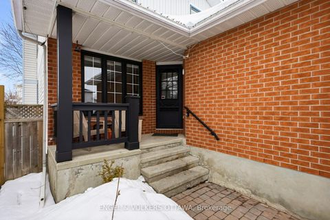 Photo 1 at 14 Gamma Court, Nepean (Heritage Park), Ottawa