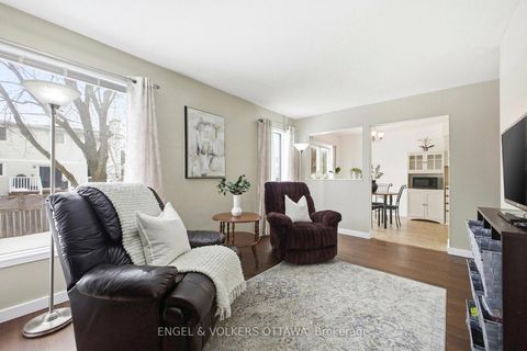 Photo 12 at 14 Gamma Court, Nepean (Heritage Park), Ottawa