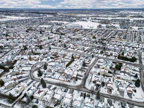 Photo 36 at 14 Gamma Court, Nepean (Heritage Park), Ottawa