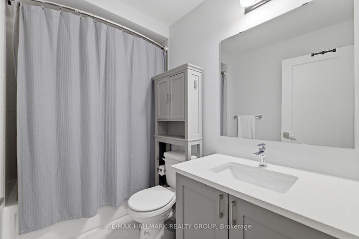 Photo 25 at 738 Chromite Private, Nepean (Heritage Park), Ottawa