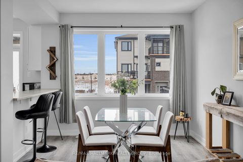 Photo 11 at 738 Chromite Private, Nepean (Heritage Park), Ottawa