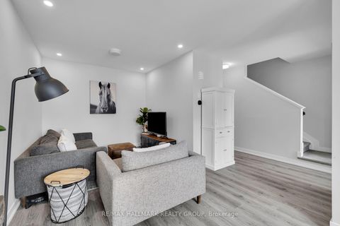 Photo 14 at 738 Chromite Private, Nepean (Heritage Park), Ottawa