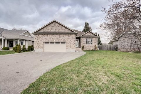 Photo 0 at 6237 Perth Street, Richmond, Stittsville
