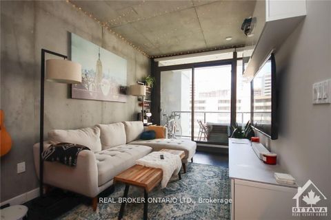 Photo 3 at 815 - 224 Lyon Street N, Ottawa Centre