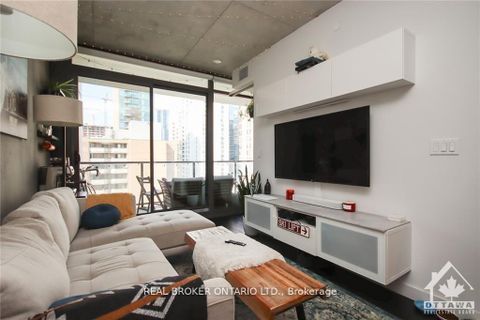 Photo 4 at 815 - 224 Lyon Street N, Ottawa Centre