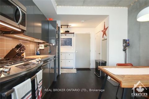 Photo 11 at 815 - 224 Lyon Street N, Ottawa Centre