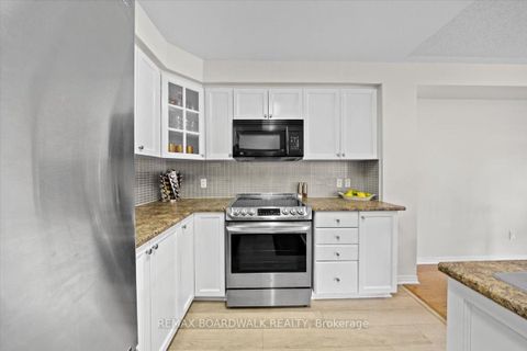 Photo 15 at 783 Cobble Hill Drive, Nepean (Cedargrove/Fraserdale), Ottawa