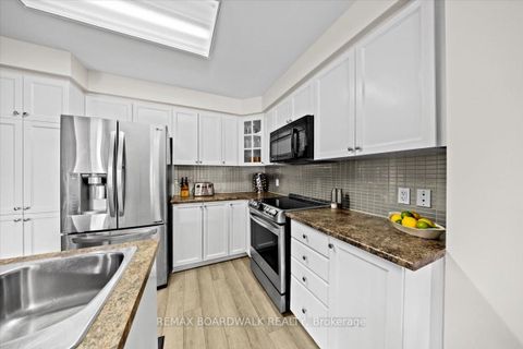 Photo 17 at 783 Cobble Hill Drive, Nepean (Cedargrove/Fraserdale), Ottawa