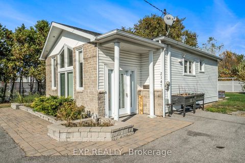 Photo 2 at 2147 Mer Bleue Road, Avalon West, Orleans