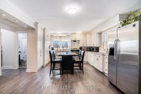 Photo 5 at 2147 Mer Bleue Road, Avalon West, Orleans