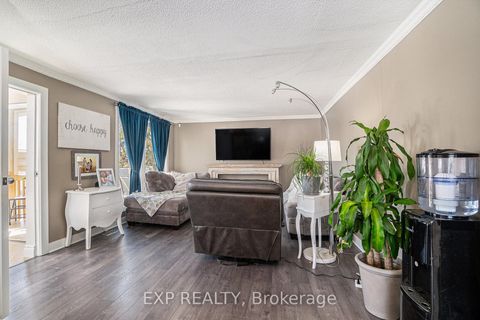 Photo 6 at 2147 Mer Bleue Road, Avalon West, Orleans