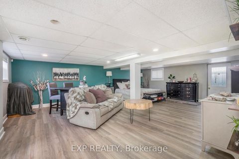 Photo 12 at 2147 Mer Bleue Road, Avalon West, Orleans