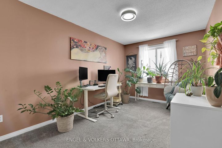 Photo 22 at 66 Hummingbird Crescent, Nepean (Cedargrove/Fraserdale), Ottawa