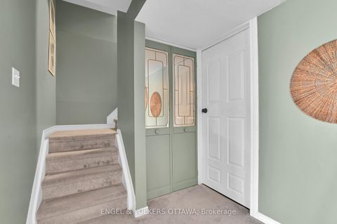 Photo 24 at 66 Hummingbird Crescent, Nepean (Cedargrove/Fraserdale), Ottawa