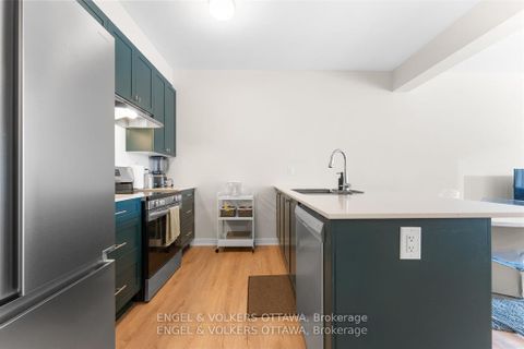 Photo 6 at 328 Catsfoot Walk, Nepean (Half Moon Bay), Ottawa